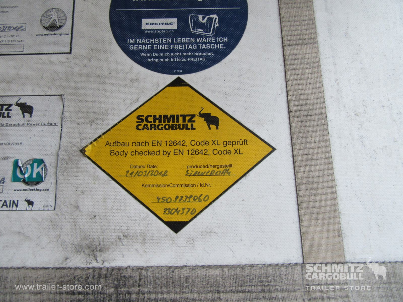 Schmitz Cargobull Curtainsider Standard Getränke 