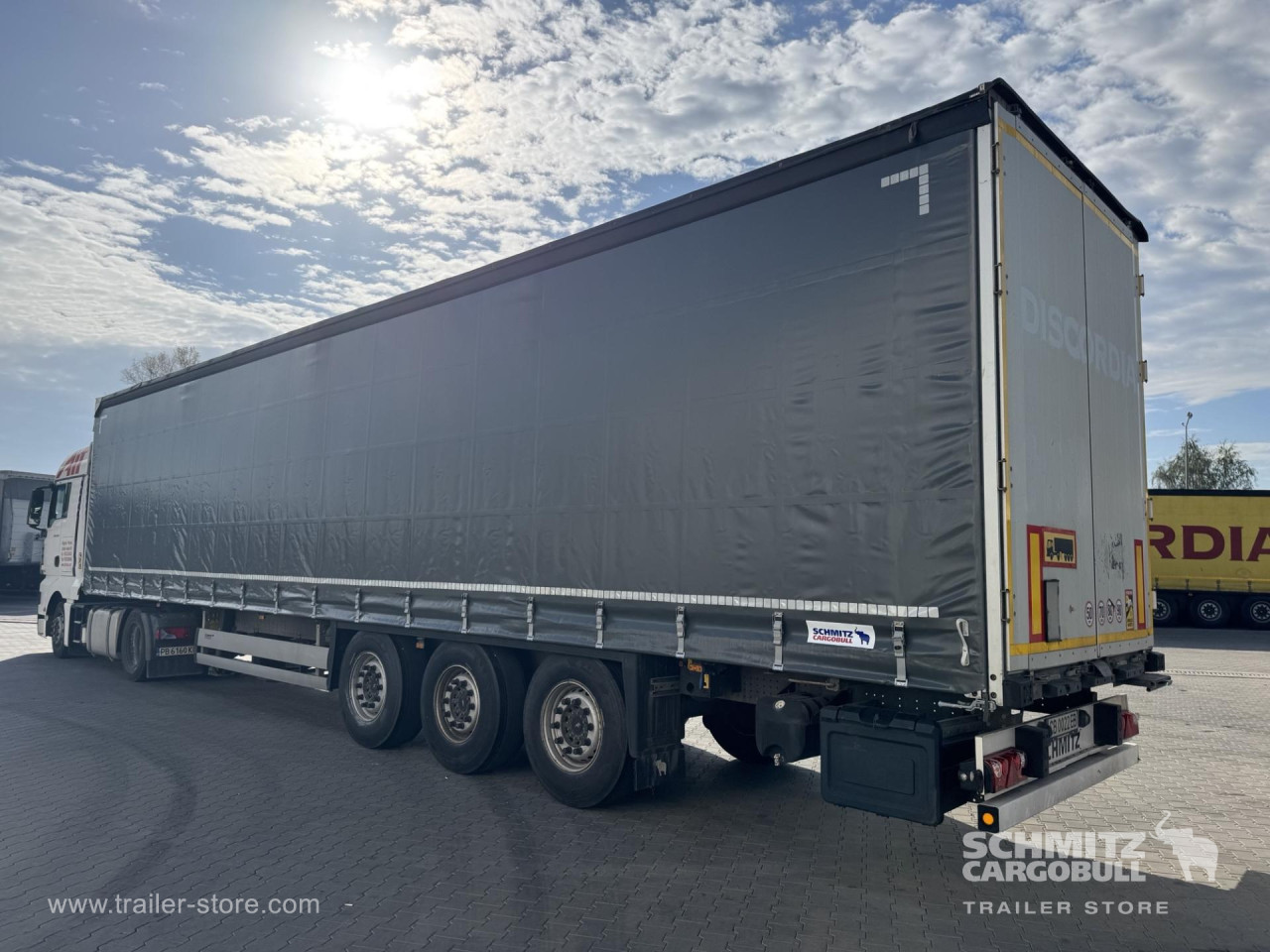 Schmitz Cargobull Curtainsider Standard 