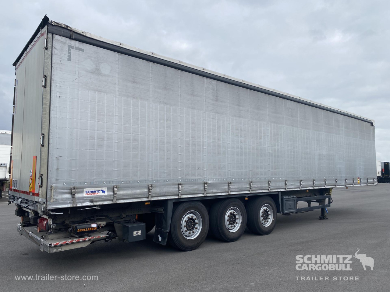 Schmitz Cargobull Semitrailer Curtainsider Standard Hayon 