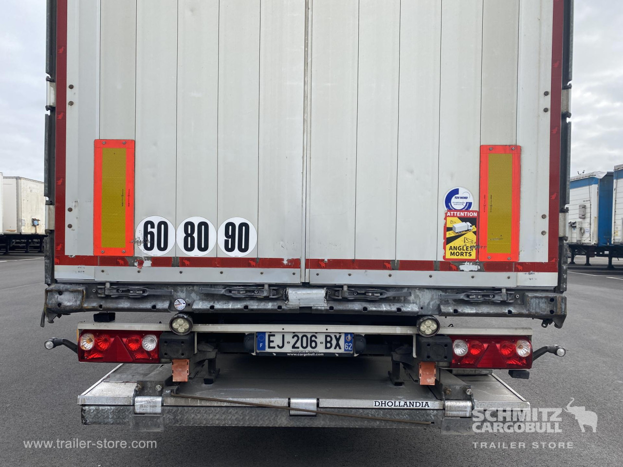 Schmitz Cargobull Semitrailer Curtainsider Standard Hayon 
