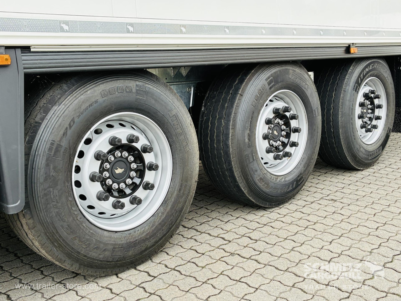 Schmitz Cargobull Tiefkühler Standard Doppelstock Trennwand 