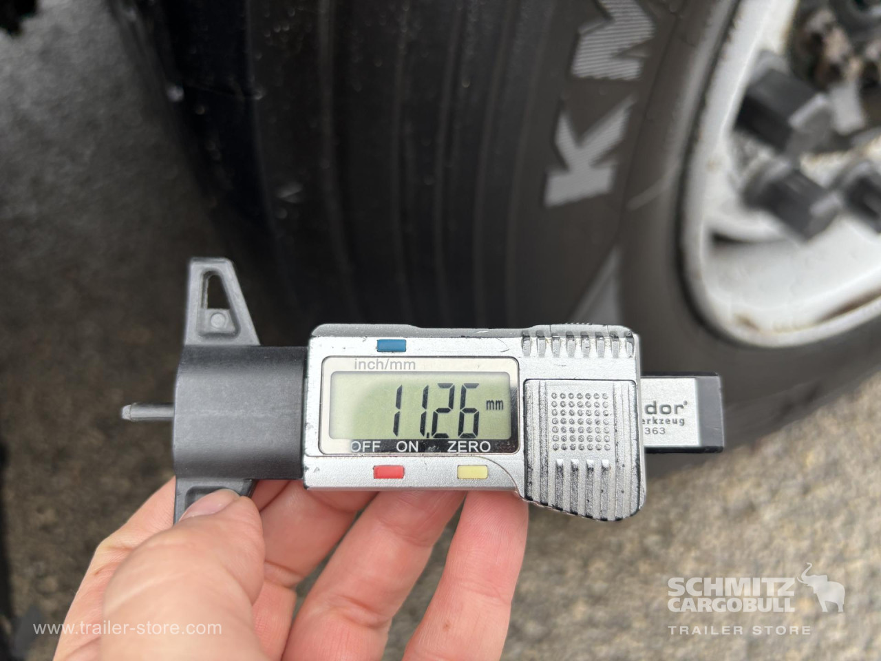 Schmitz Cargobull Curtainsider Mega 