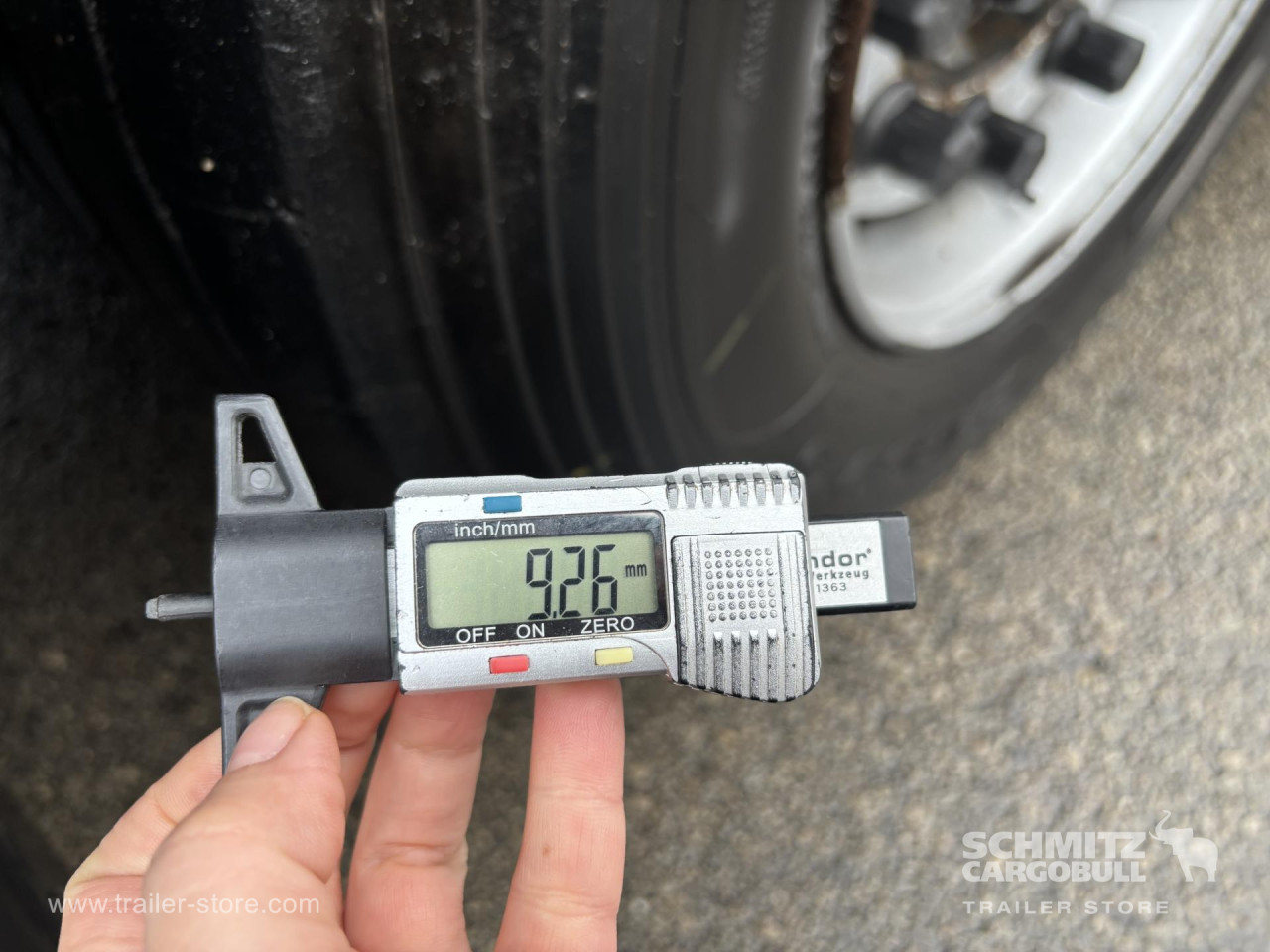 Schmitz Cargobull Curtainsider Mega 