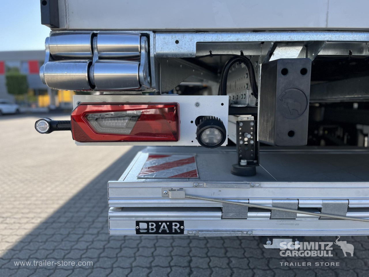 Schmitz Cargobull Tiefkühler Standard Ladebordwand 