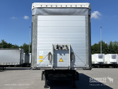 Schmitz Cargobull Curtainsider Standard Getränke 