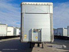 Schmitz Cargobull Curtainsider Mega Getränke 