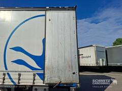 Schmitz Cargobull Curtainsider Mega Getränke 