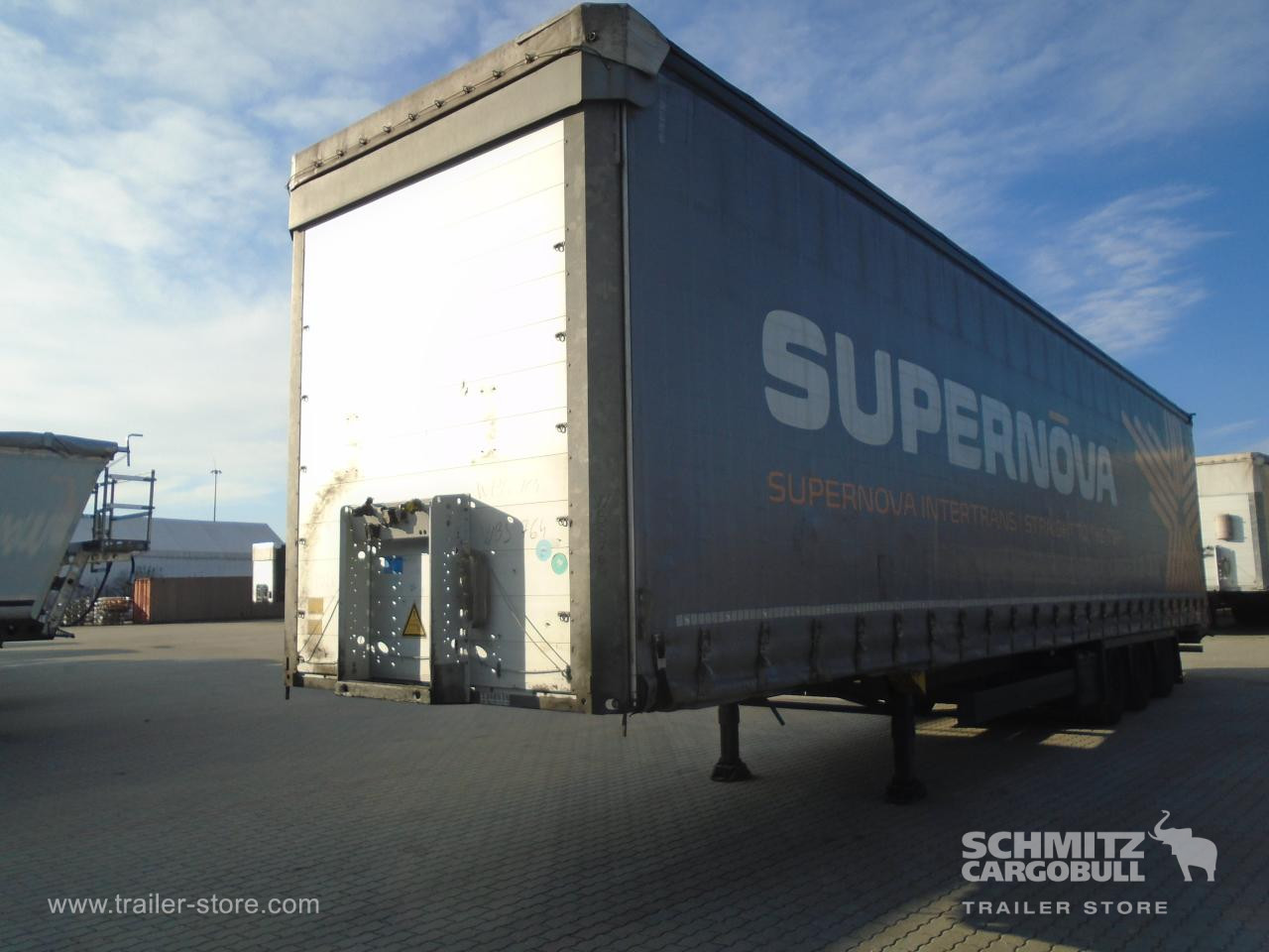 Schmitz Cargobull Curtainsider Mega 