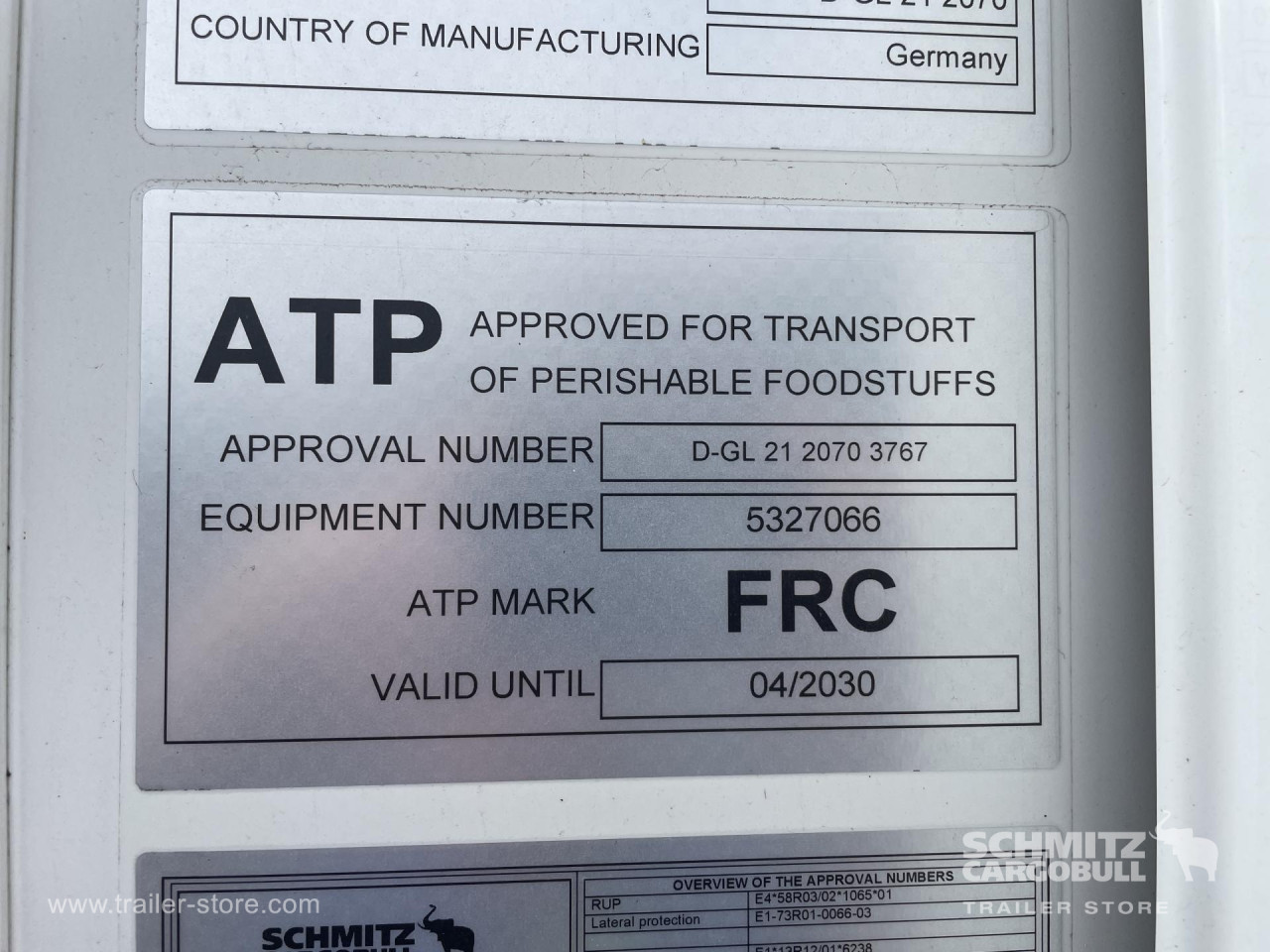 Schmitz Cargobull Tiefkühler Standard Doppelstock Trennwand 