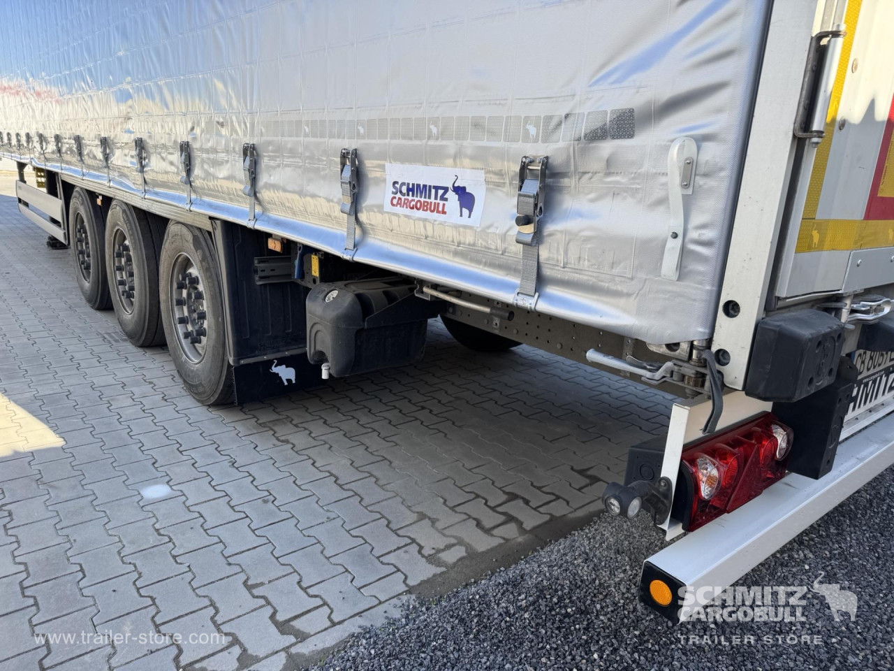 Schmitz Cargobull Curtainsider Standard 