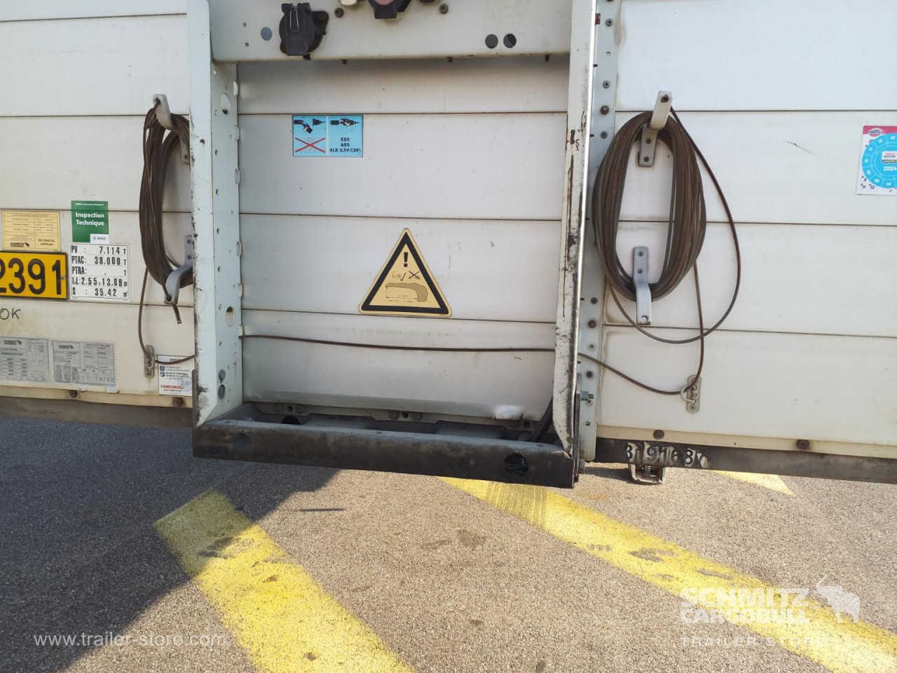 Schmitz Cargobull Semitrailer Curtainsider Mega 