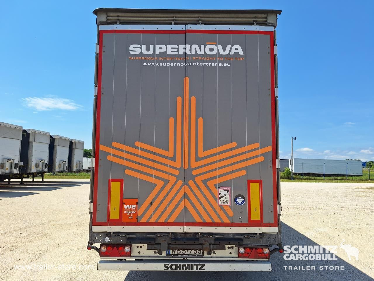 Schmitz Cargobull Curtainsider Mega 