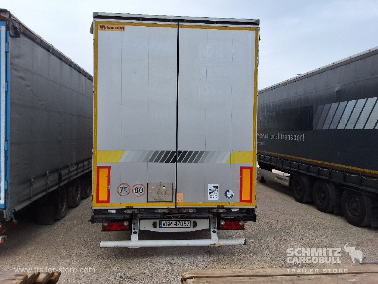 WIELTON Curtainsider Mega 