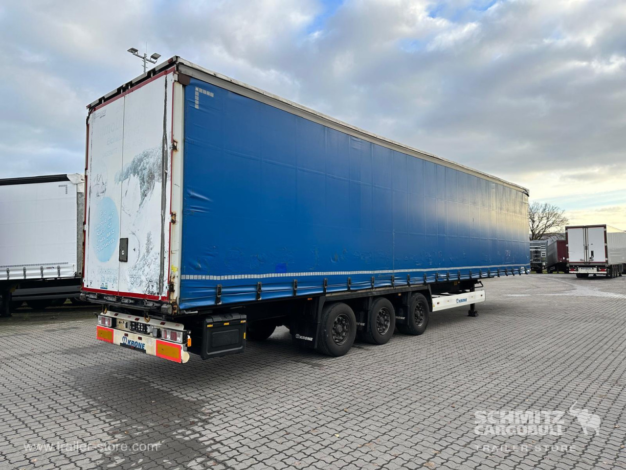 Krone Curtainsider Mega 