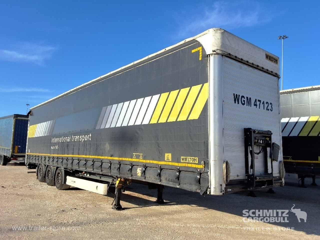 WIELTON Curtainsider Mega 