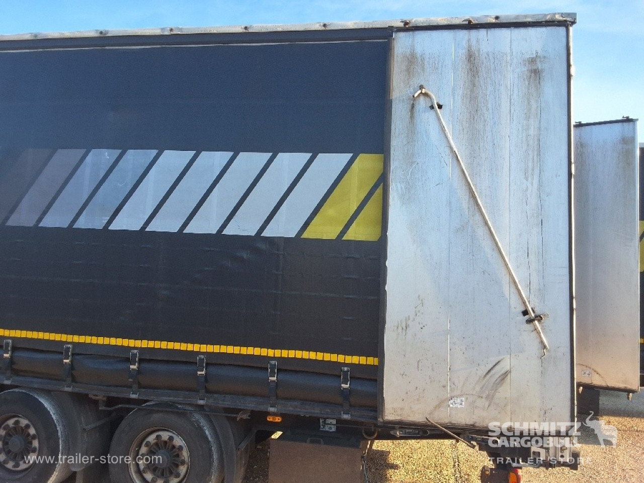 WIELTON Curtainsider Mega 