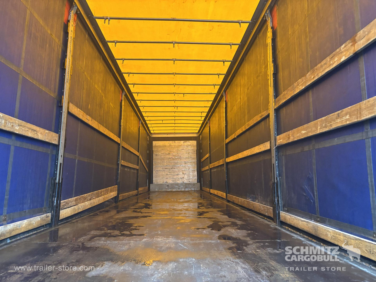 Schmitz Cargobull Curtainsider Standard 