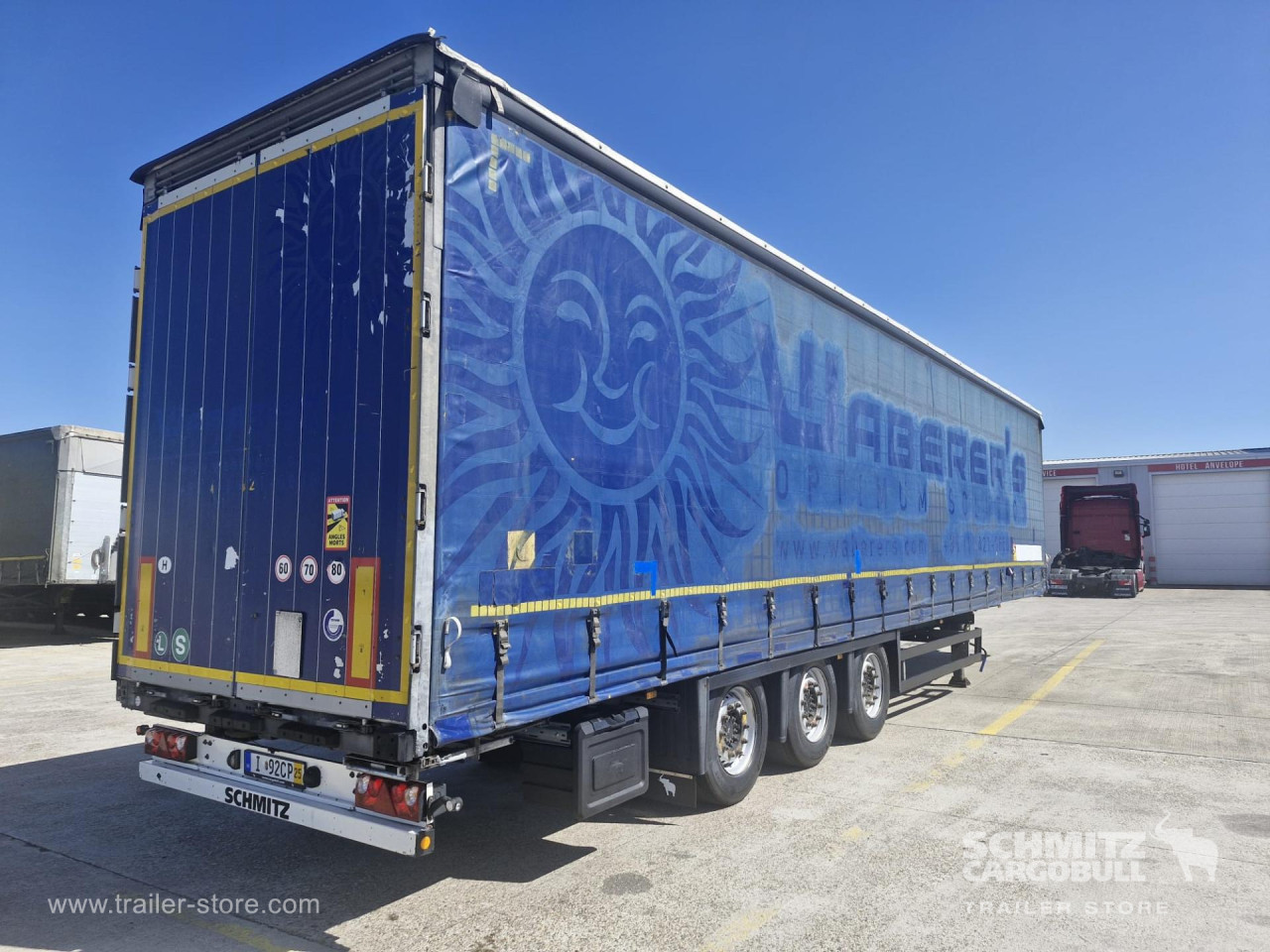 Schmitz Cargobull Curtainsider Varios 