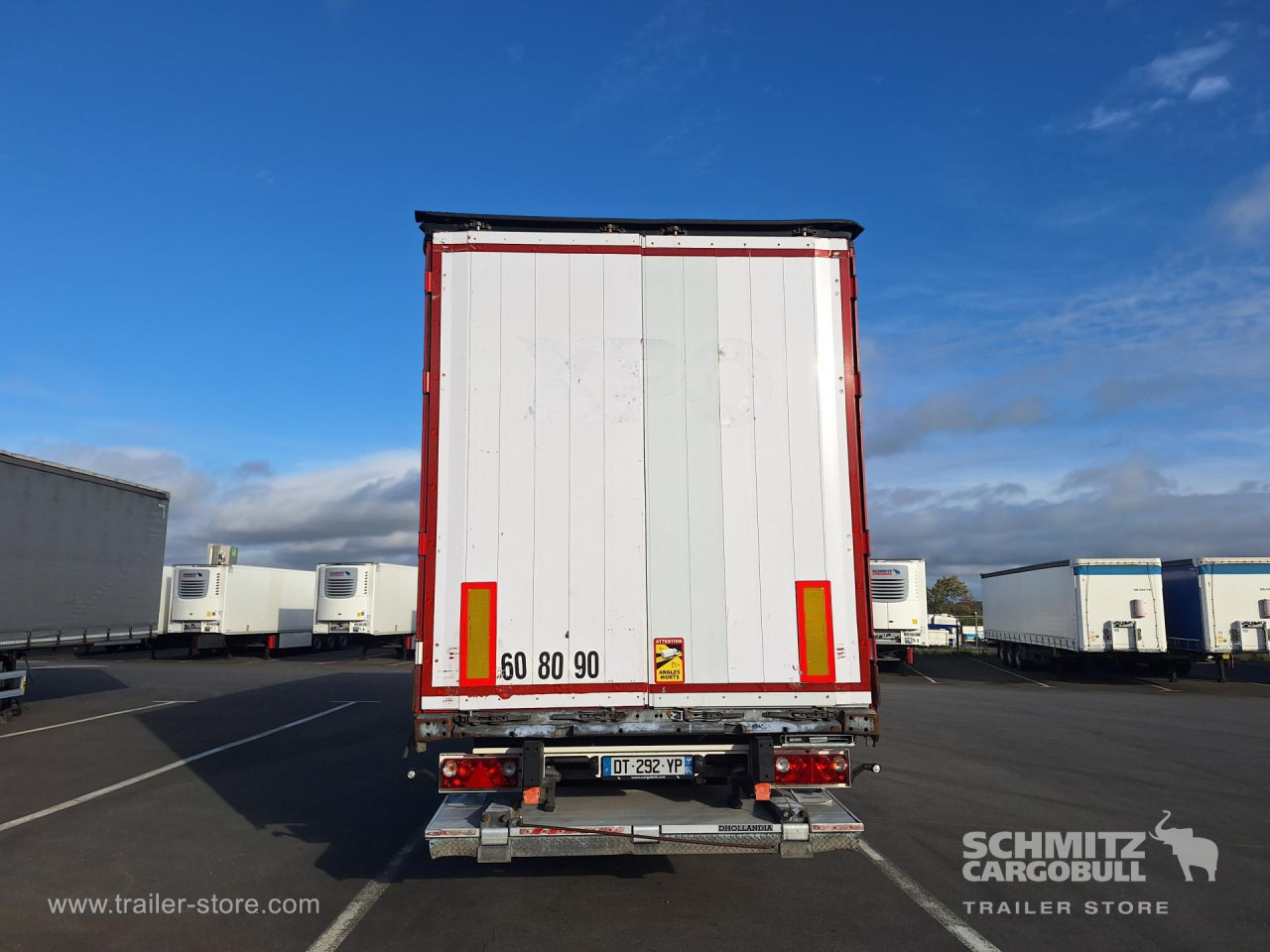 Schmitz Cargobull Semitrailer Curtainsider Standard Hayon 