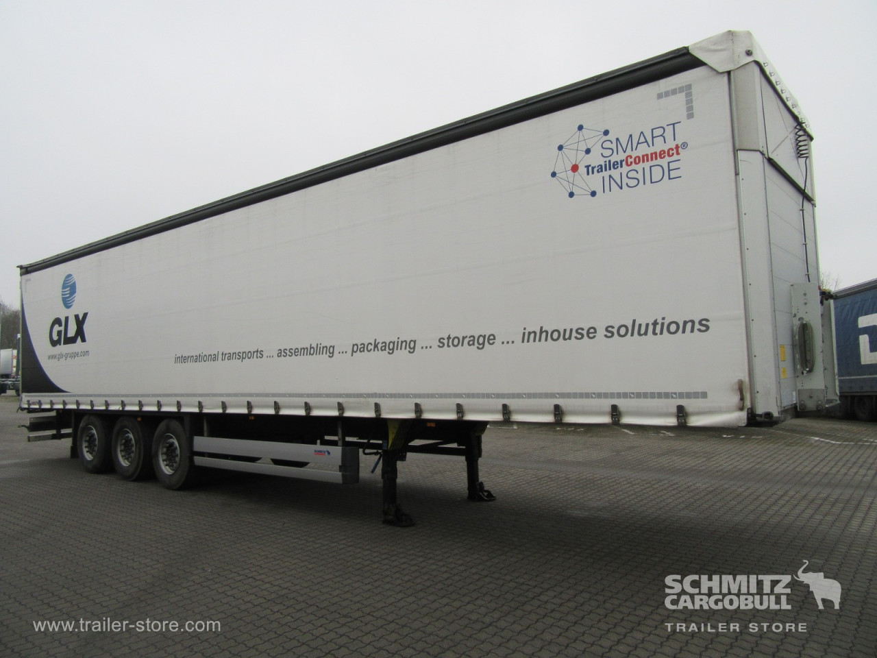 Schmitz Cargobull Curtainsider Standard Getränke 