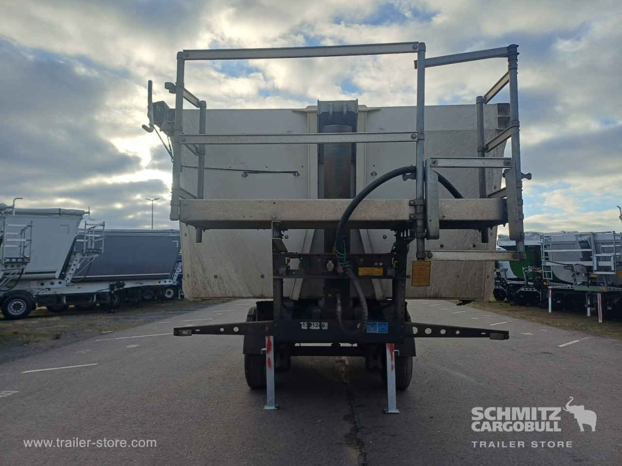 Schmitz Cargobull Kipper Alukastenmulde 24m³ 