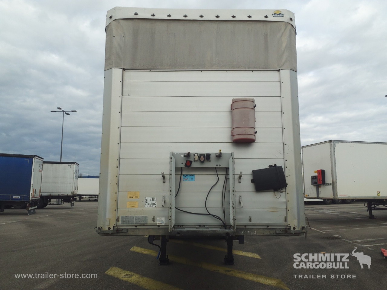 Schmitz Cargobull Semitrailer Curtainsider Standard 