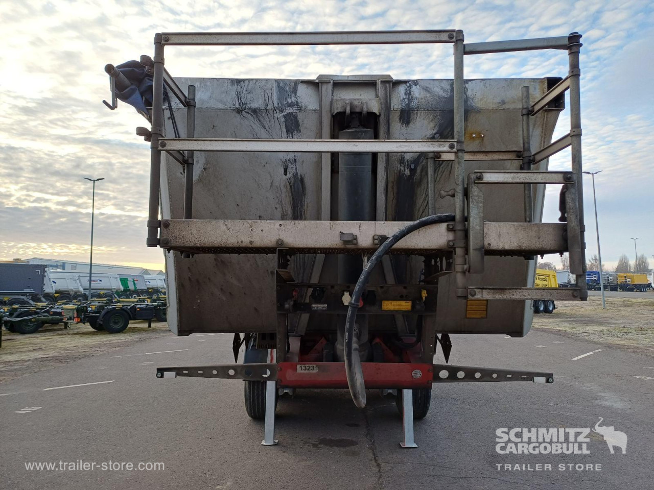 Schmitz Cargobull Kipper Alukastenmulde 27m³ 