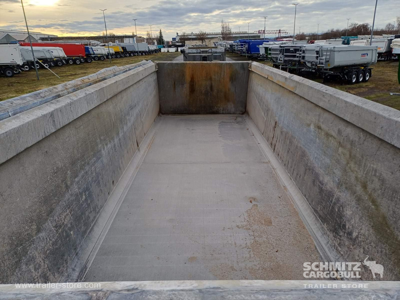 Schmitz Cargobull Kipper Alukastenmulde 27m³ 