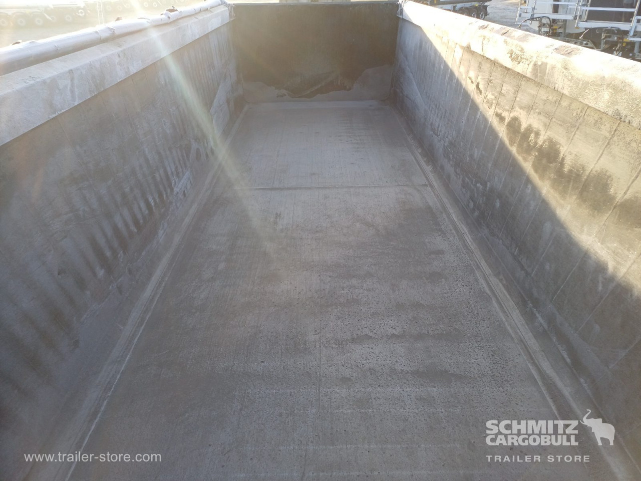 Schmitz Cargobull Kipper Alukastenmulde 27m³ 
