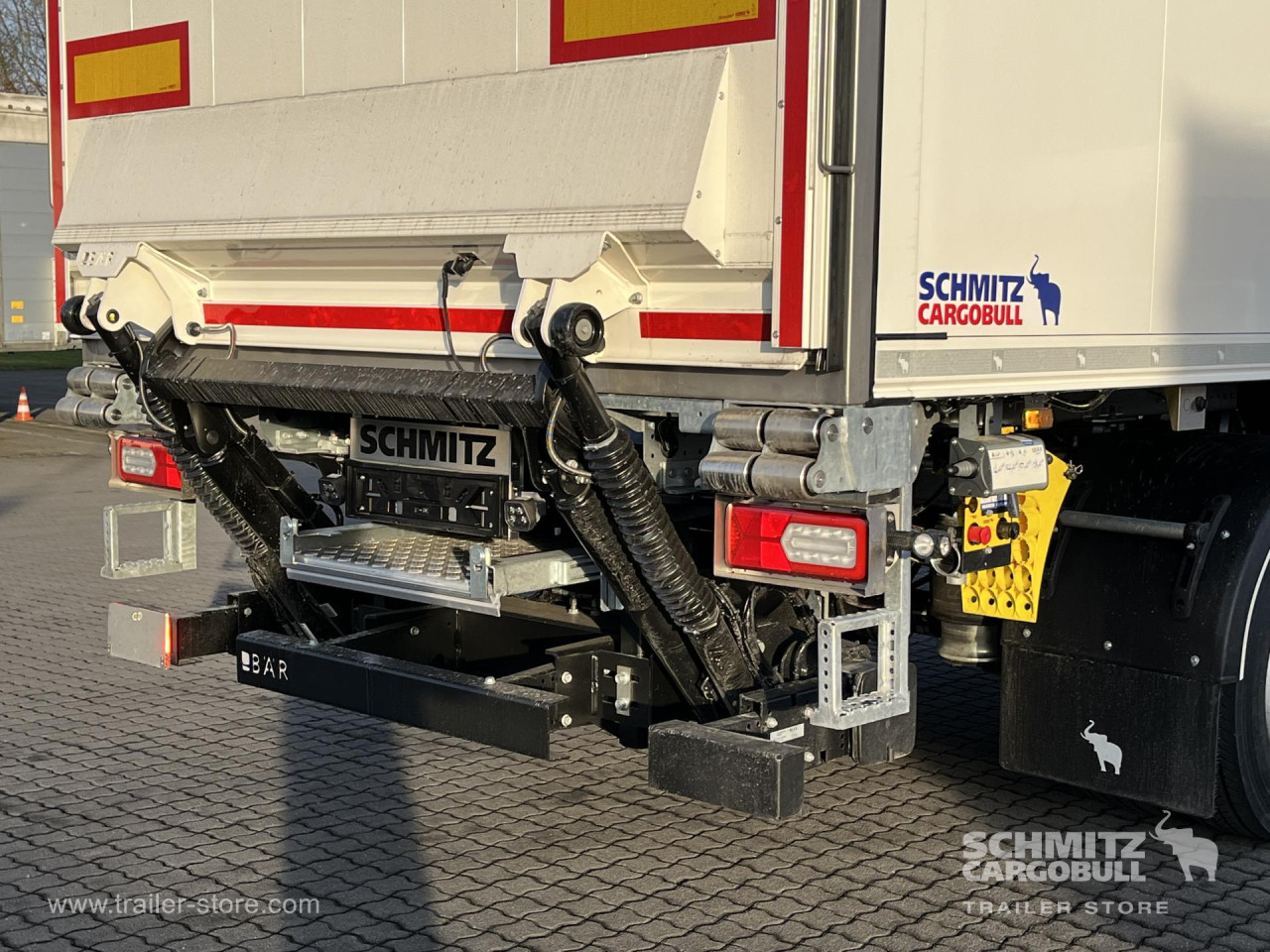 Schmitz Cargobull Tiefkühler Standard Ladebordwand 