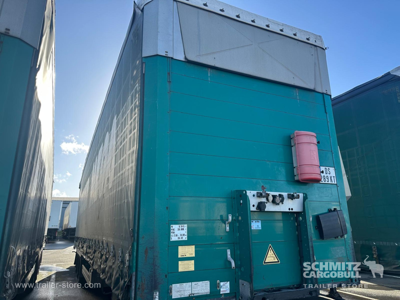 Schmitz Cargobull Semitrailer Curtainsider Mega 