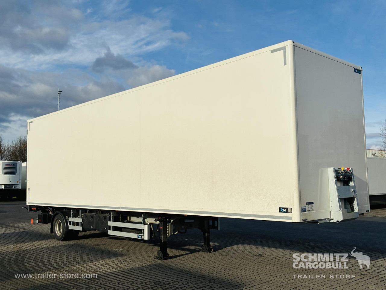 GT TRAILERS Trockenfrachtkoffer Standard Ladebordwand 