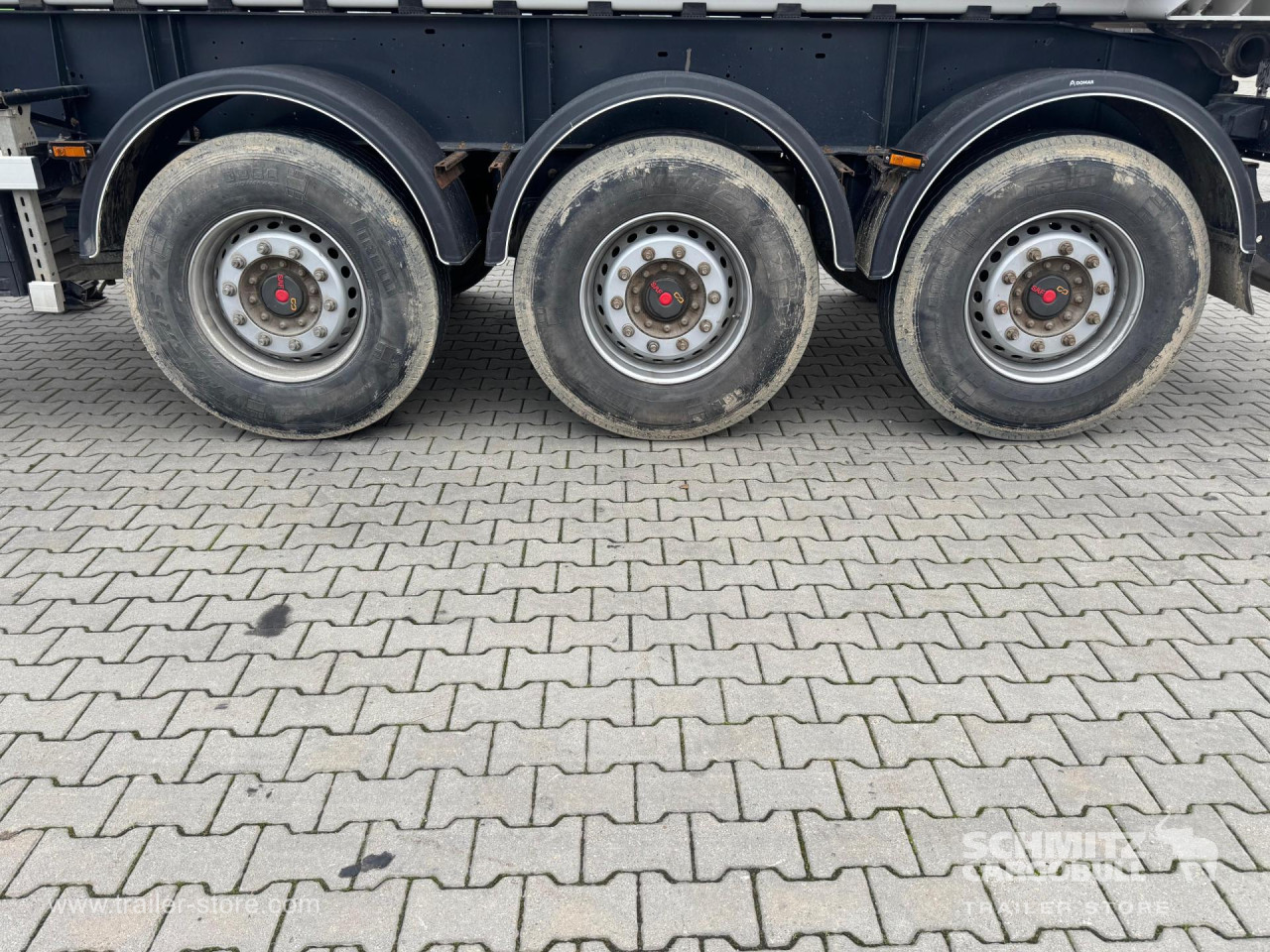 WIELTON Tipper Alu-square sided body 28m³ 