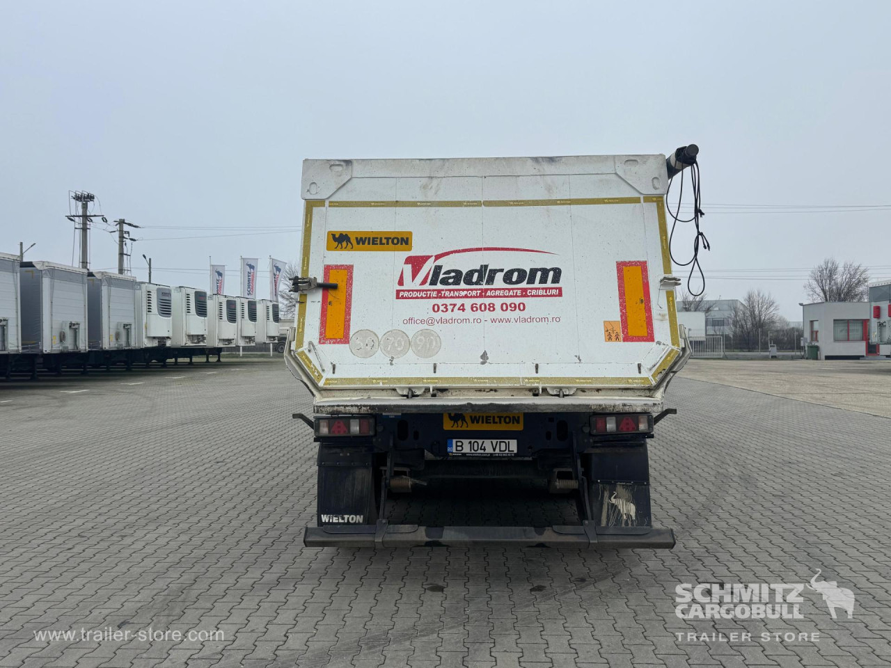 WIELTON Tipper Alu-square sided body 28m³ 