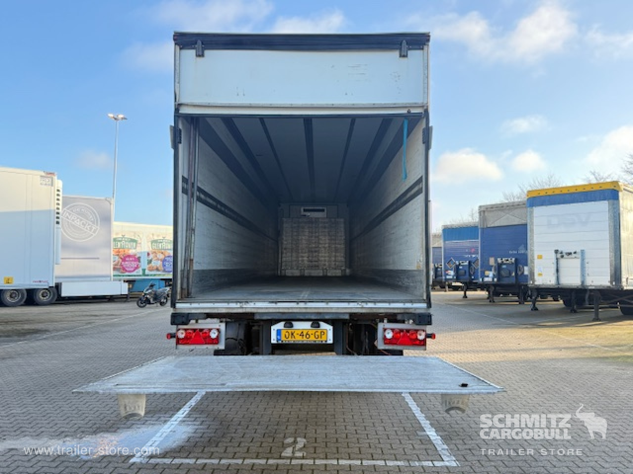 Schmitz Cargobull Oplegger Vries Standard Taillift 