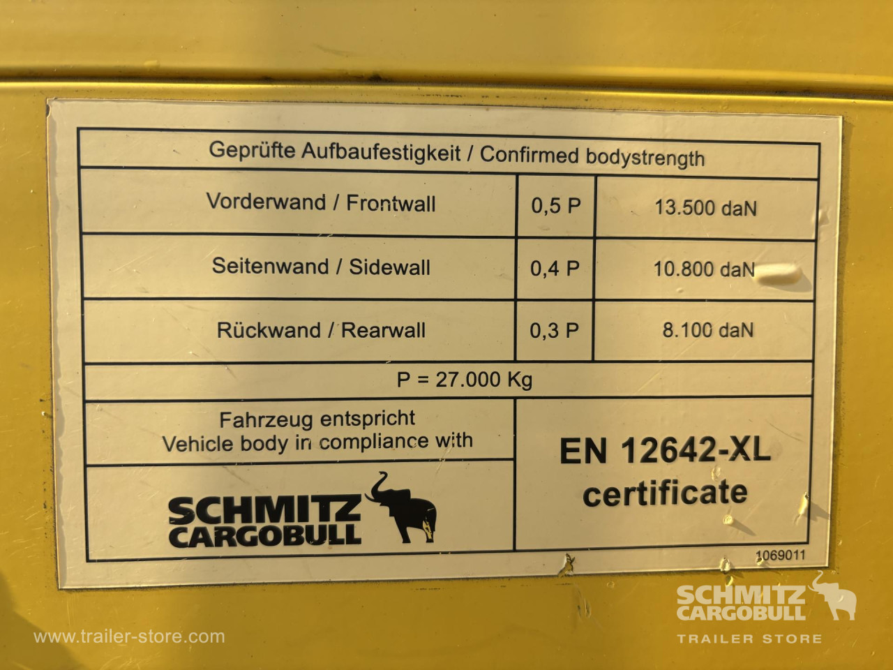 Schmitz Cargobull Curtainsider Standard 