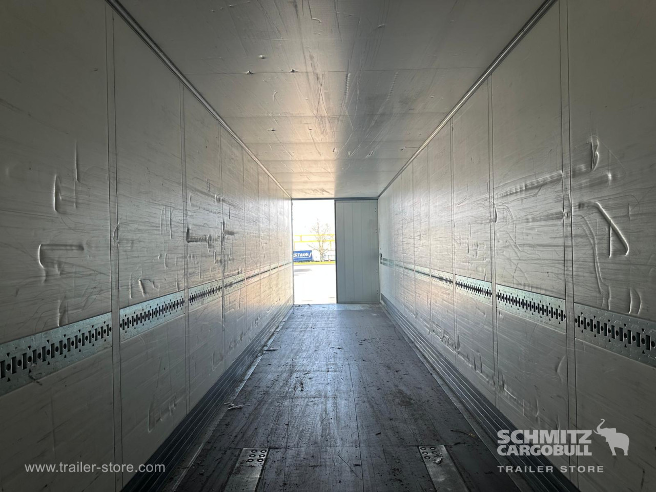 Schmitz Cargobull Semitrailer Caisse sêche Mega 