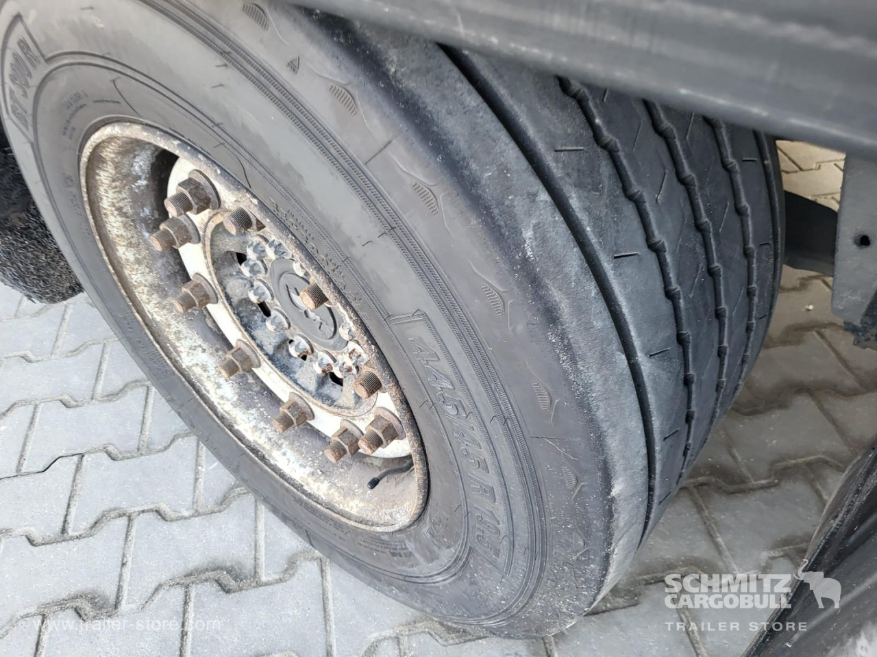 Schmitz Cargobull Curtainsider paper 