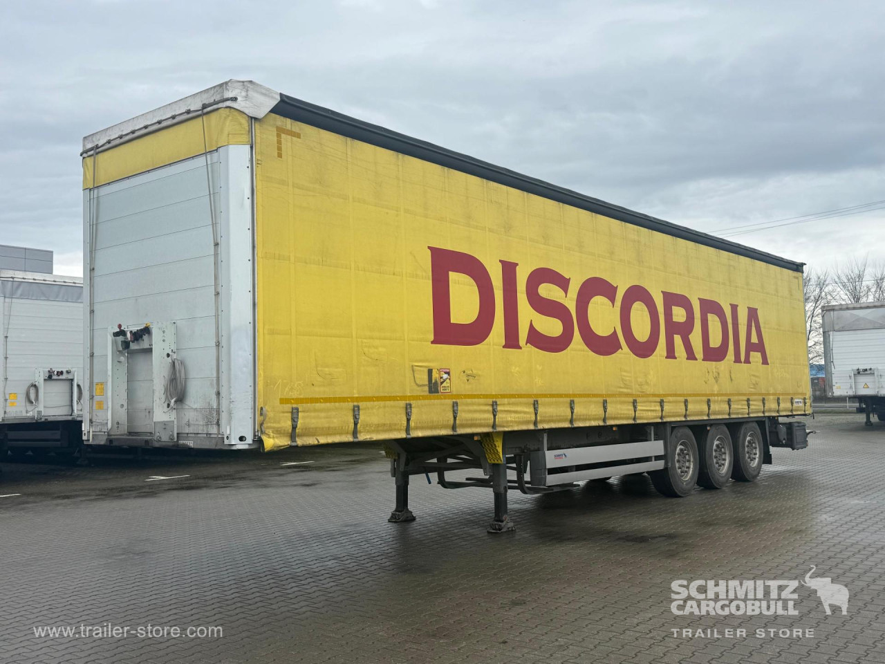 Schmitz Cargobull Curtainsider Standard 