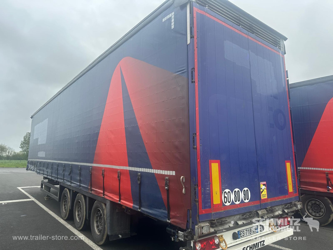 Schmitz Cargobull Semitrailer Curtainsider Mega 