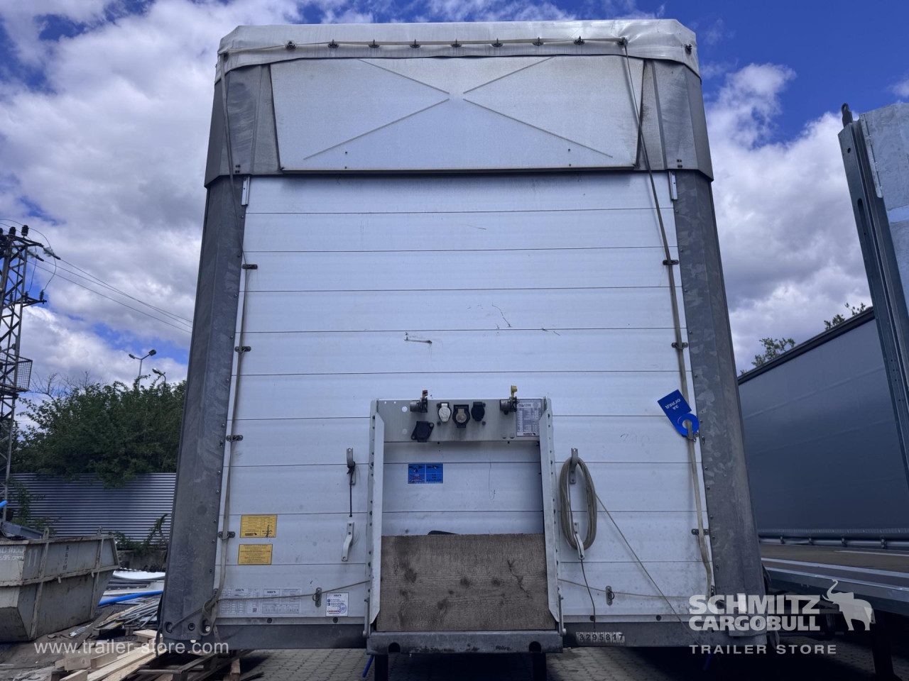 Schmitz Cargobull Curtainsider Mega 
