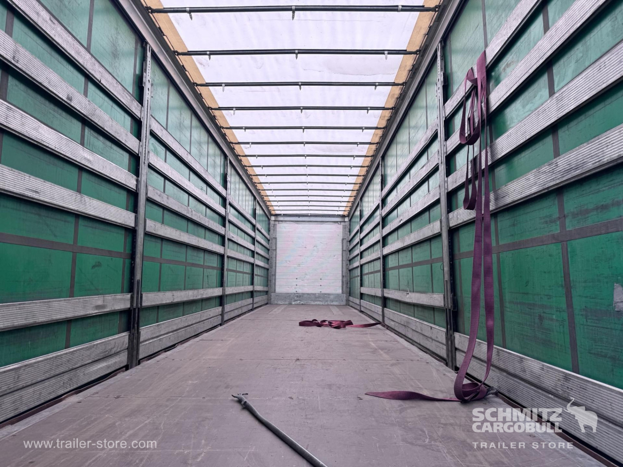 Schmitz Cargobull Curtainsider Mega 