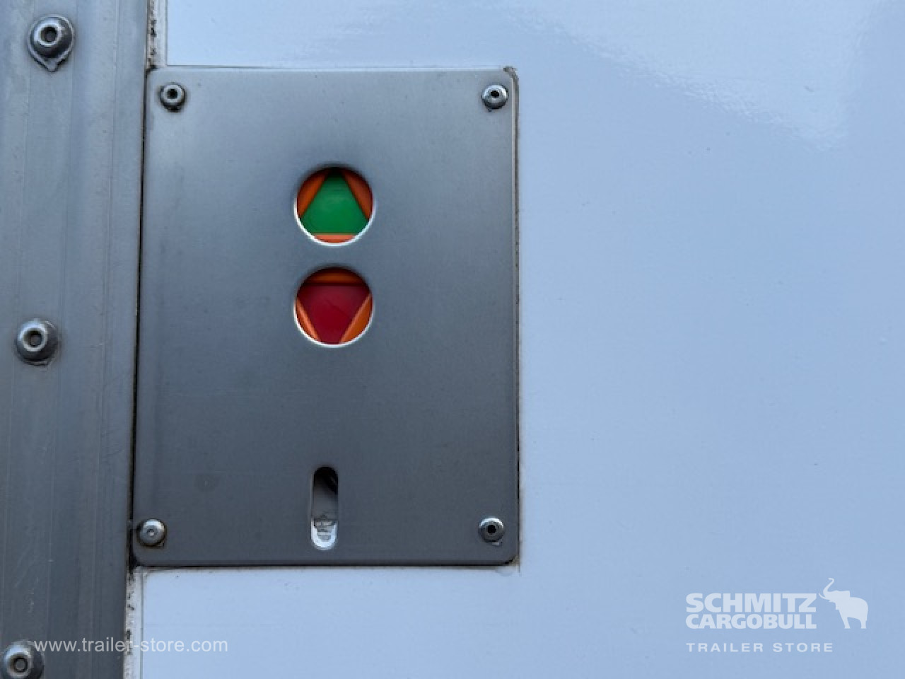 SOR IBERICA Oplegger Vries Multitemp Taillift 