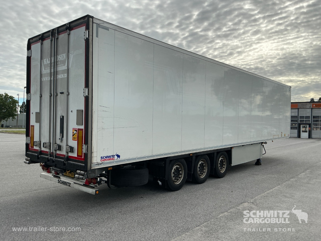 Schmitz Cargobull Reefer Meat hanging system 