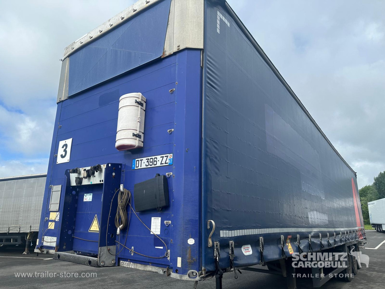 Schmitz Cargobull Semitrailer Curtainsider Mega 