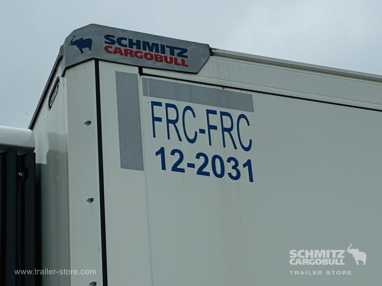 Schmitz Cargobull Tiefkühler Multitemp Doppelstock Trennwand 