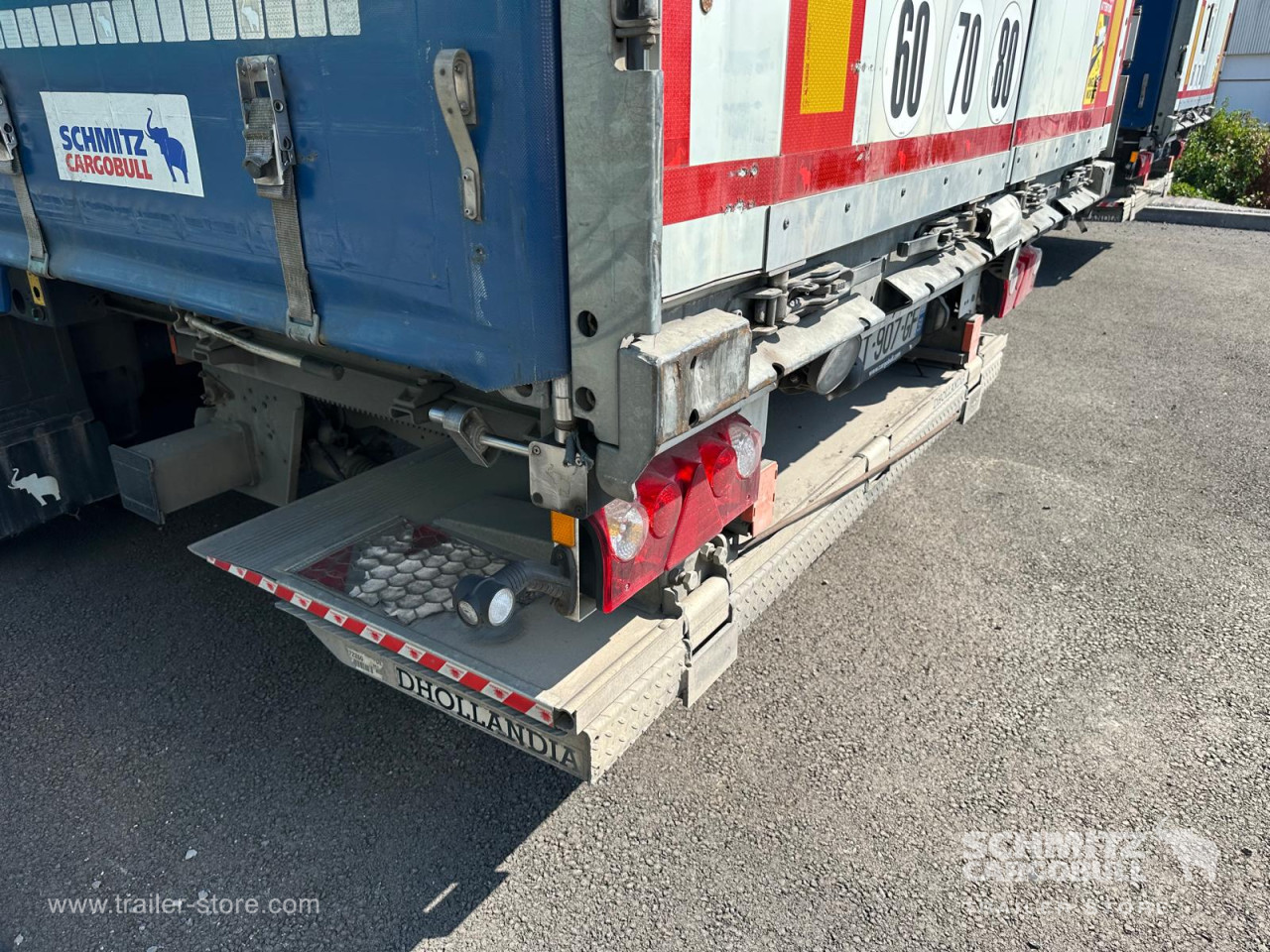 Schmitz Cargobull Semitrailer Curtainsider Standard Hayon 