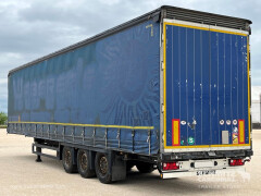 Schmitz Cargobull Curtainsider Mega 