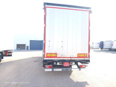 Schmitz Cargobull Curtainsider Mega 