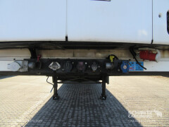 Schmitz Cargobull Tiefkühler Standard Trennwand Ladebordwand 